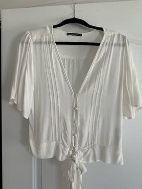 Abercrombie & Fitch Ivory Tie-Front V-Neck Blouse